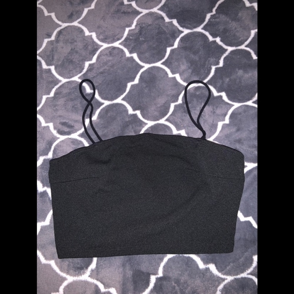 SHEIN Black Crop Tank Top